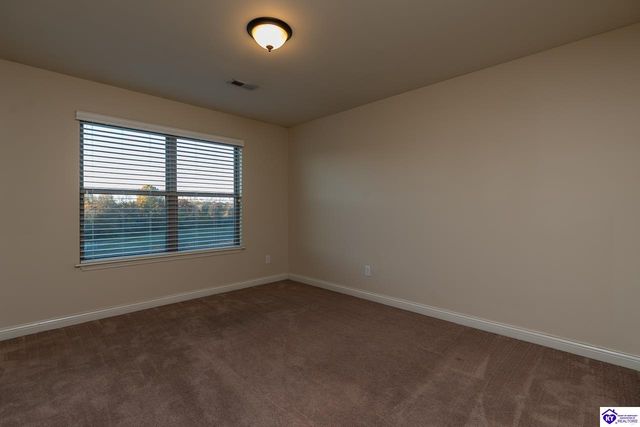 218 Sangria Drive, Vine Grove, KY 40175