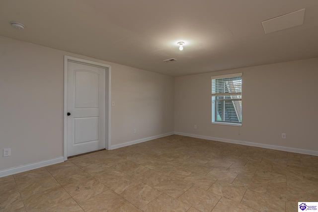 218 Sangria Drive, Vine Grove, KY 40175