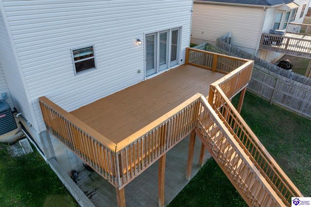 218 Sangria Drive, Vine Grove, KY 40175