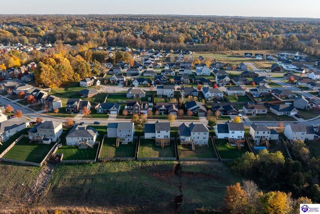 218 Sangria Drive, Vine Grove, KY 40175