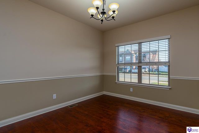 218 Sangria Drive, Vine Grove, KY 40175