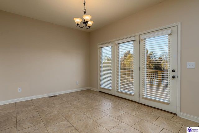 218 Sangria Drive, Vine Grove, KY 40175