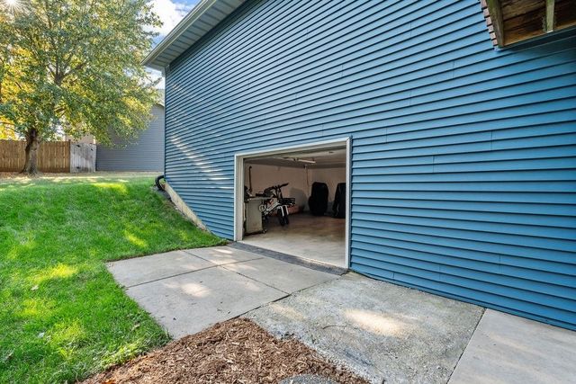 2640 SIOUX Court, Rockford, IL 61109