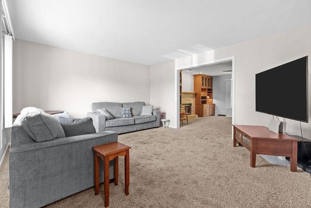 2640 SIOUX Court, Rockford, IL 61109