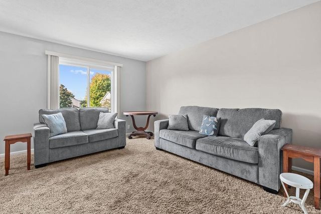 2640 SIOUX Court, Rockford, IL 61109