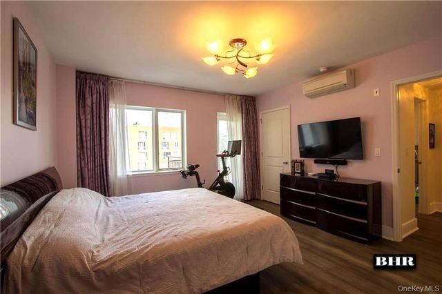 3435 Guider Avenue 5A, Brooklyn, NY 11235