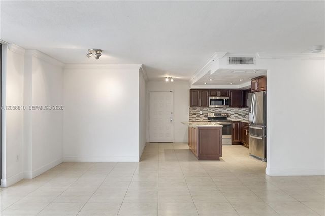 6061 Collins Ave 15D, Miami Beach, FL 33140
