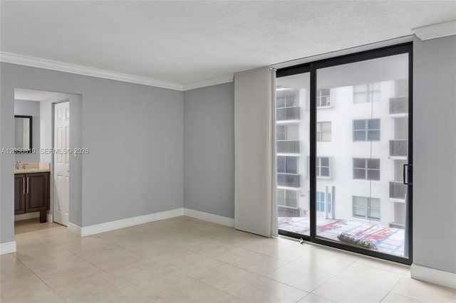6061 Collins Ave 15D, Miami Beach, FL 33140