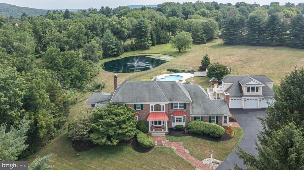 1089 EAGLE ROAD, Newtown, PA 18940