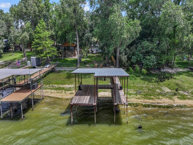 1011 E Lake Drive, Weatherford, TX 76087