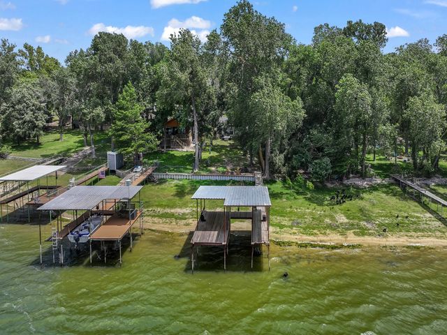 1011 E Lake Drive, Weatherford, TX 76087