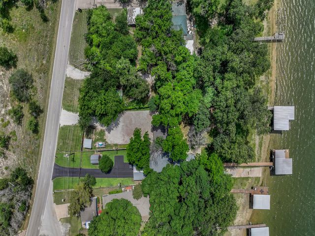 1011 E Lake Drive, Weatherford, TX 76087