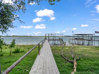 1011 E Lake Drive, Weatherford, TX 76087