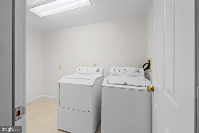 2537 N WAKEFIELD ST, Arlington, VA 22207