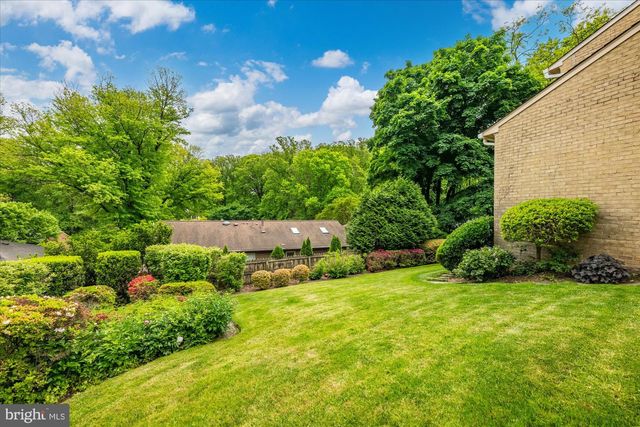 2537 N WAKEFIELD ST, Arlington, VA 22207