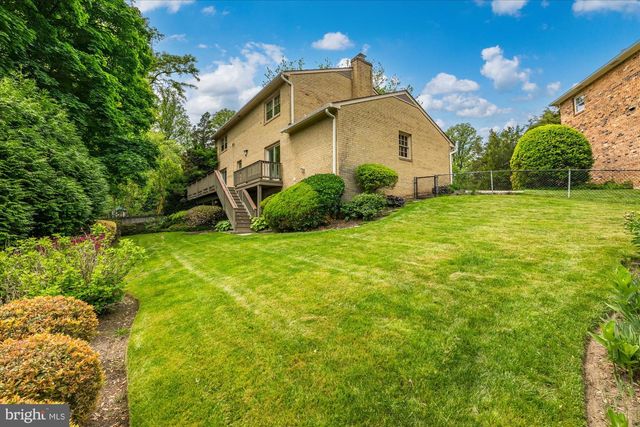 2537 N WAKEFIELD ST, Arlington, VA 22207