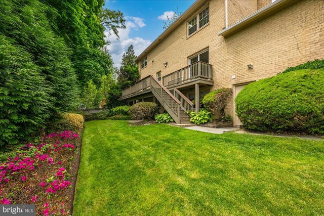 2537 N WAKEFIELD ST, Arlington, VA 22207