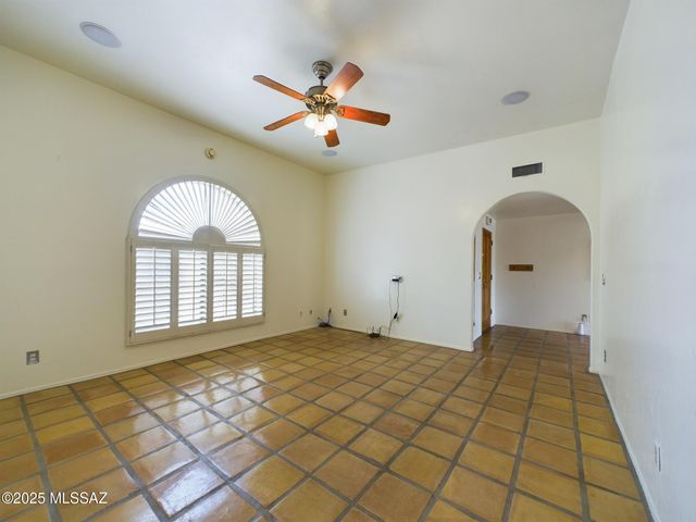 7821 S Ave De Belleza, Tucson, AZ 85747