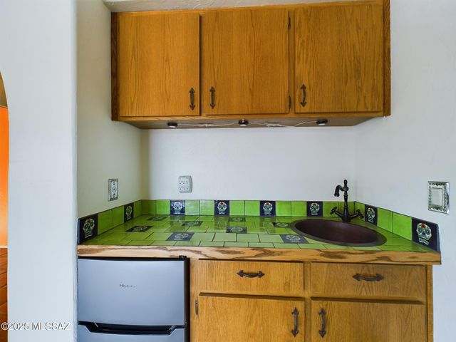 7821 S Ave De Belleza, Tucson, AZ 85747