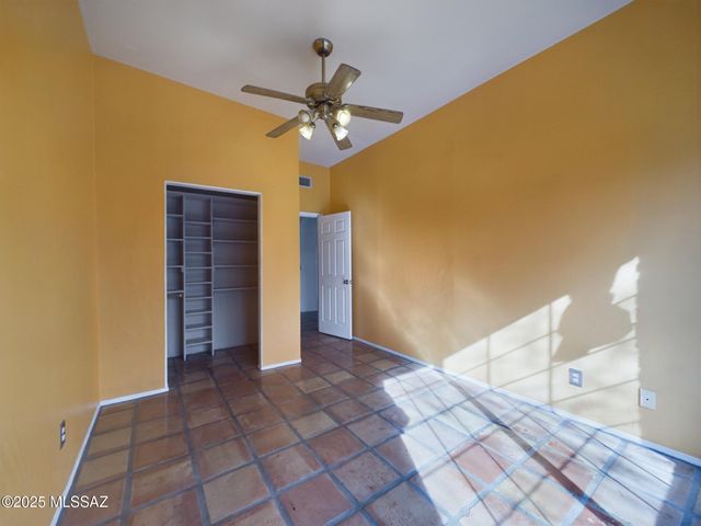 7821 S Ave De Belleza, Tucson, AZ 85747