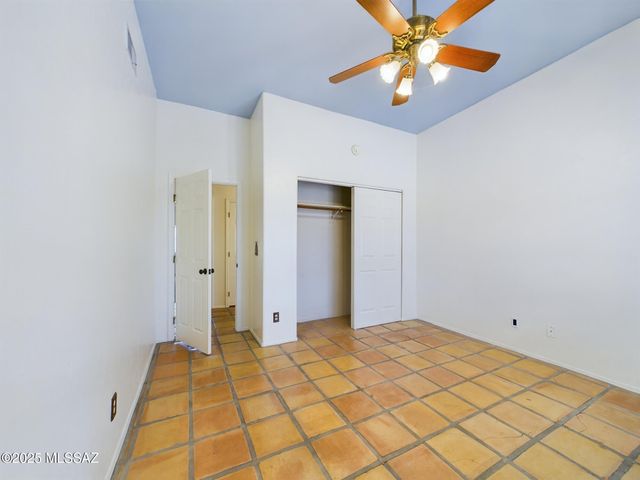 7821 S Ave De Belleza, Tucson, AZ 85747