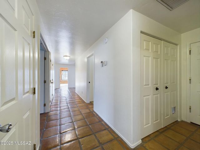 7821 S Ave De Belleza, Tucson, AZ 85747