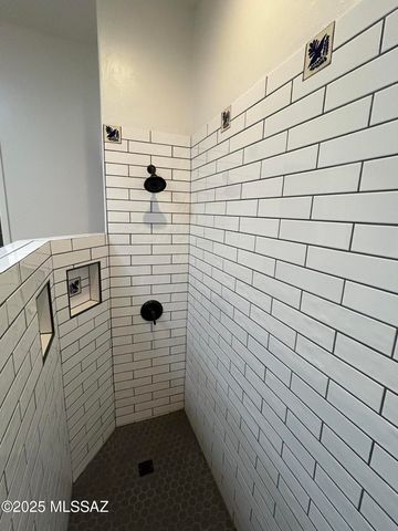 7821 S Ave De Belleza, Tucson, AZ 85747