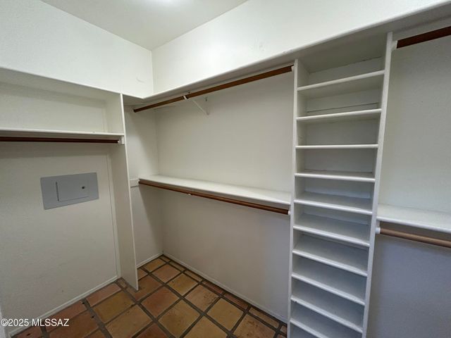 7821 S Ave De Belleza, Tucson, AZ 85747