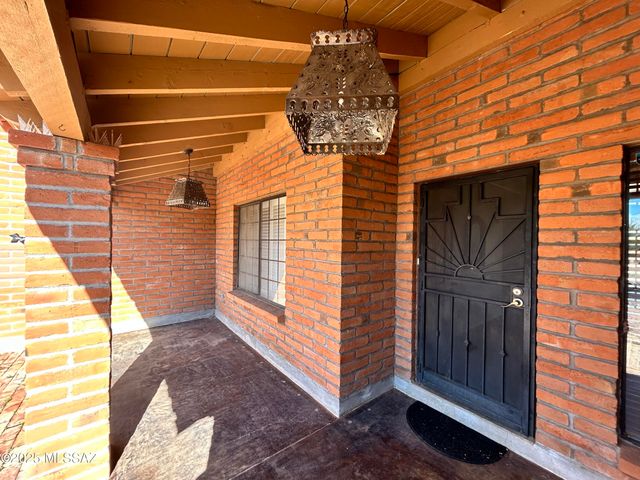 7821 S Ave De Belleza, Tucson, AZ 85747