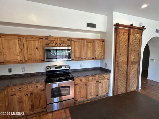 7821 S Ave De Belleza, Tucson, AZ 85747