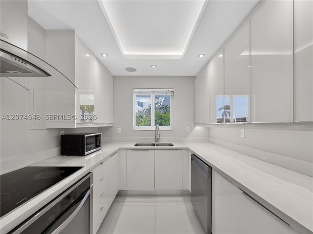 10190 Collins Ave 204, Bal Harbour, FL 33154