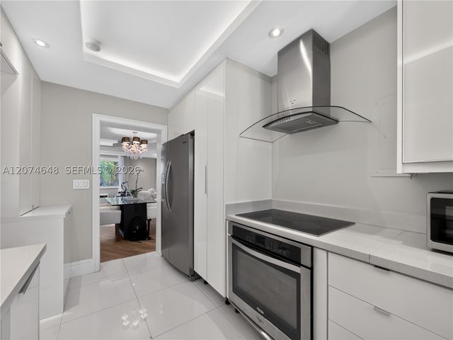 10190 Collins Ave 204, Bal Harbour, FL 33154