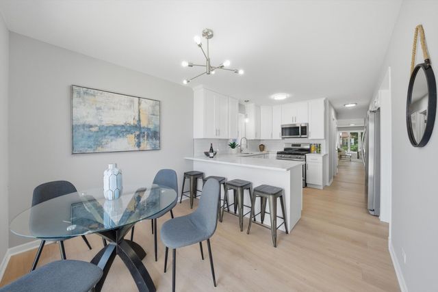 6437 S Kedvale Avenue, Chicago, IL 60629