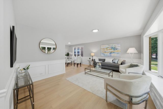 6437 S Kedvale Avenue, Chicago, IL 60629