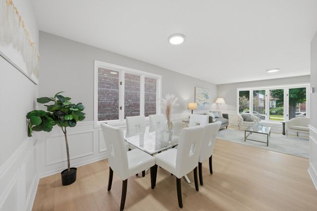 6437 S Kedvale Avenue, Chicago, IL 60629