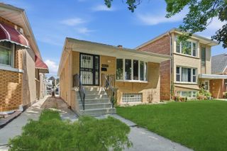 6437 S Kedvale Avenue, Chicago, IL 60629