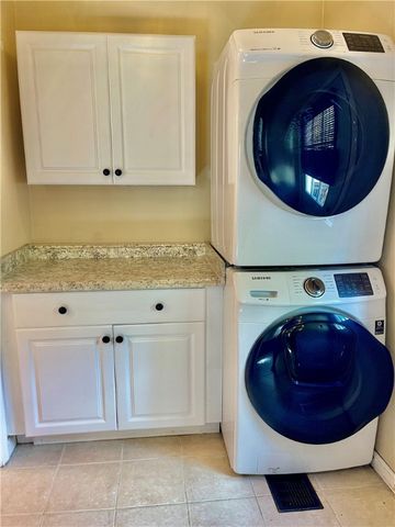 138 Summit Street, Batavia City, NY 14020