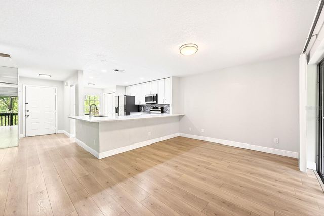 600 NORTHERN WAY 302, Winter Springs, FL 32708