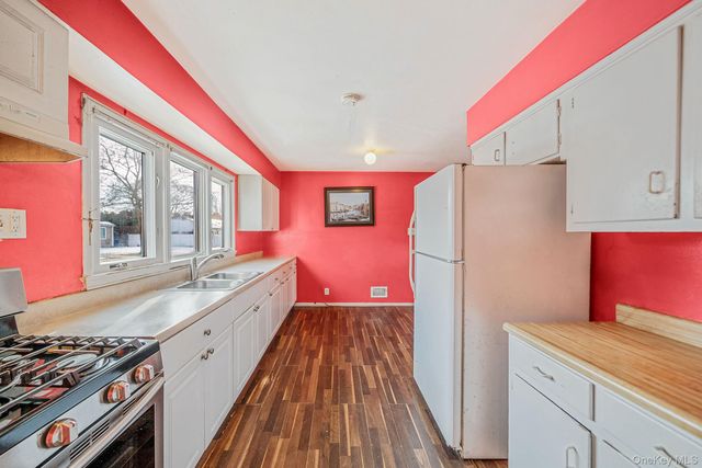 741 Hamilton Avenue, Westhampton Beach, NY 11978