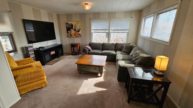 6009 13th Avenue S, Minneapolis, MN 55417