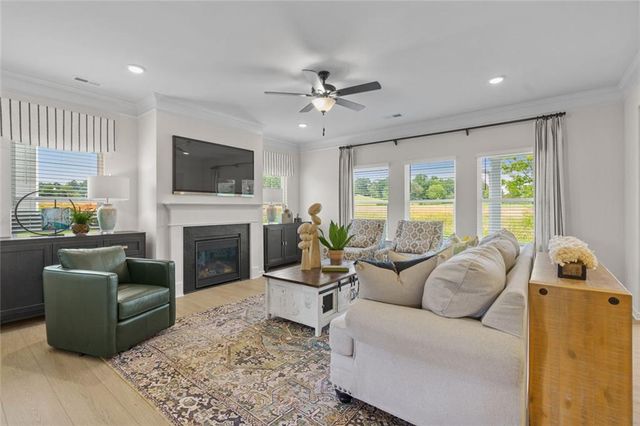 213 Oakmont Drive, Dallas, GA 30132