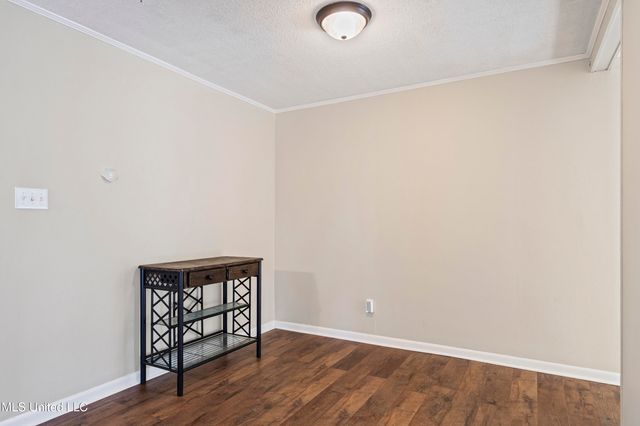 213 Dogwood Lane, Batesville, MS 38606