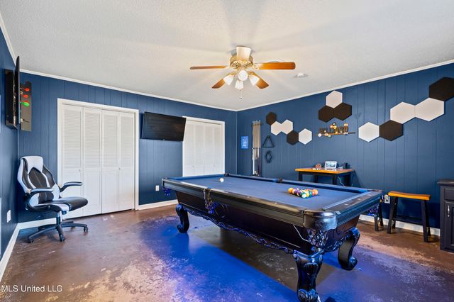 213 Dogwood Lane, Batesville, MS 38606