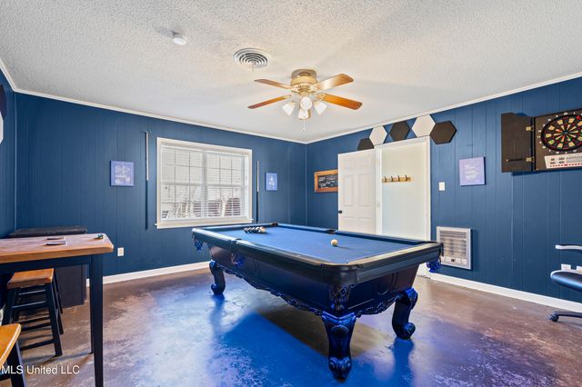 213 Dogwood Lane, Batesville, MS 38606