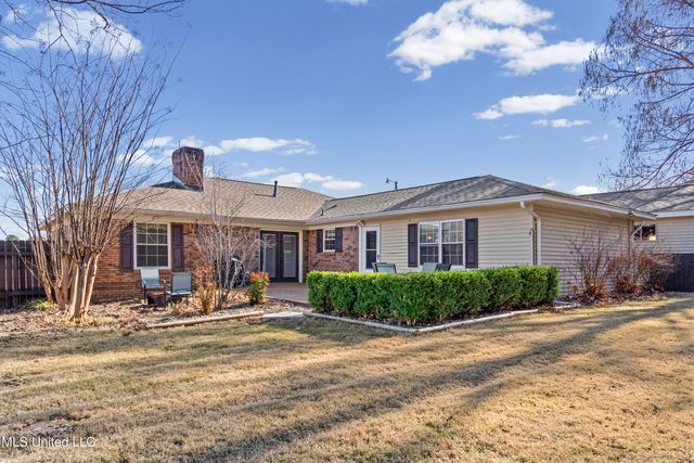 213 Dogwood Lane, Batesville, MS 38606