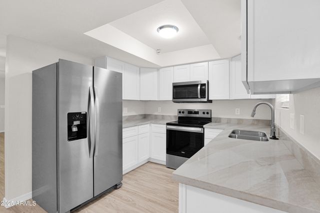 17620 N 17TH Place 25, Phoenix, AZ 85022