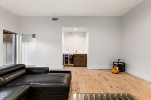 9415 Hill View Drive, Dallas, TX 75231