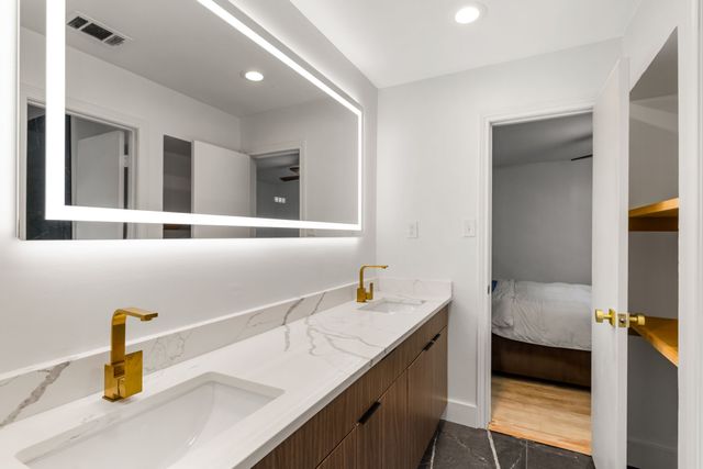 9415 Hill View Drive, Dallas, TX 75231