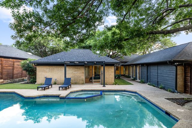 9415 Hill View Drive, Dallas, TX 75231