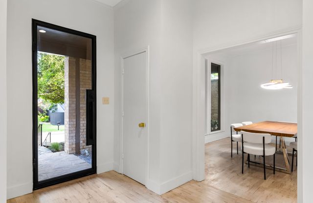 9415 Hill View Drive, Dallas, TX 75231